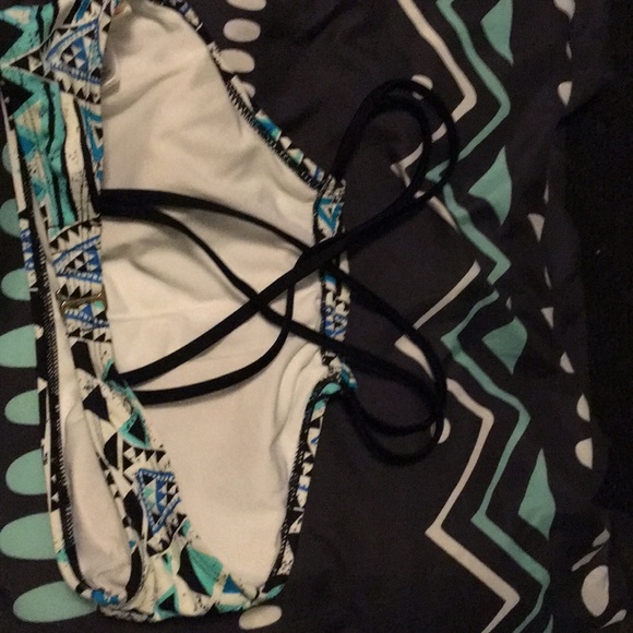 Two piece bathing suit - Picture 2 of 3